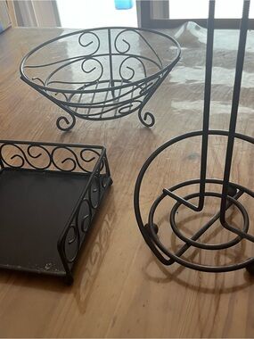 Huji Sturdy Scroll Design Fruit Basket Paper Towel Holder Napkin Holder